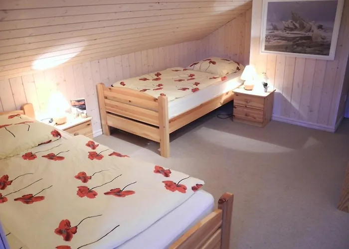 Hagebutte - * بابي